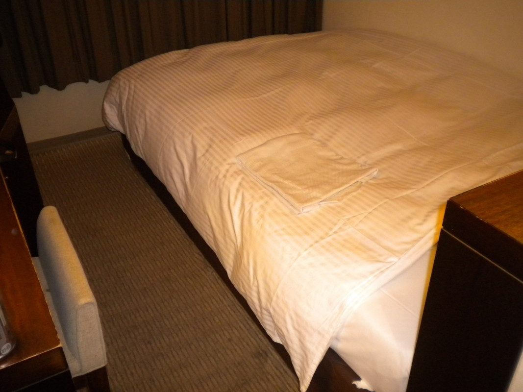 シングル洋室①