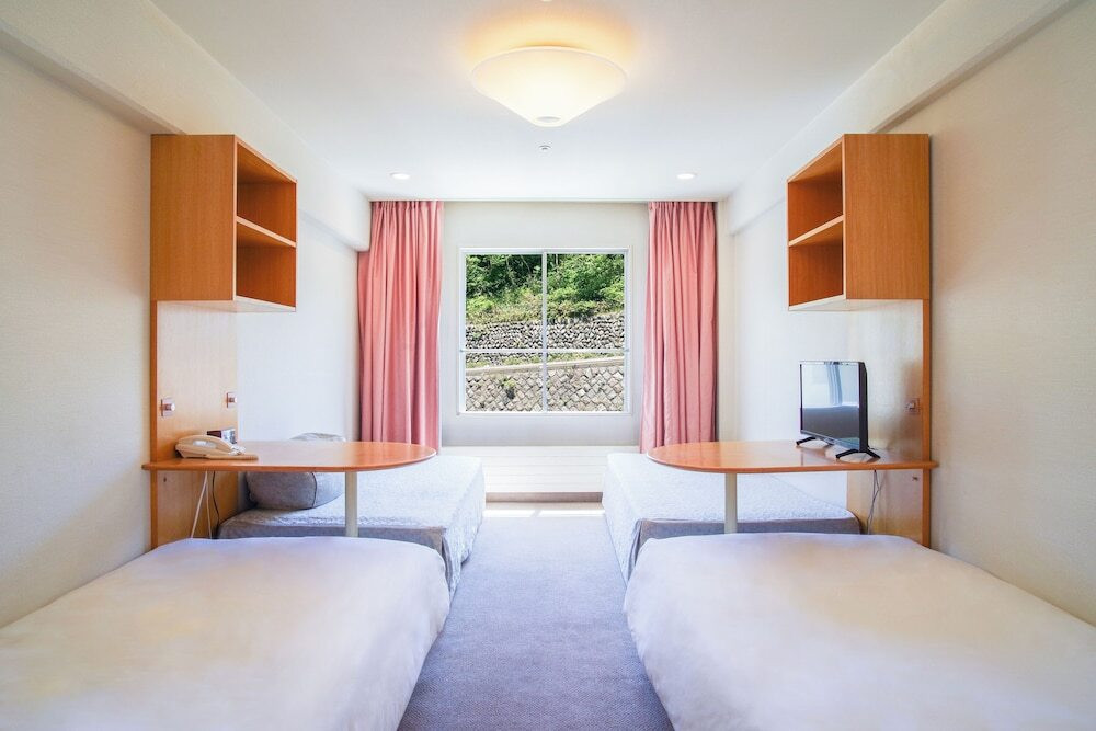 2.四種類の泉質が楽しめる「万座高原ホテル」4088290