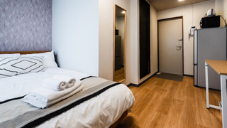 ダブルルーム (シャワー/トイレ付) エレベーターなし 2-3階 禁煙