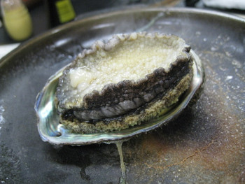 「くいしんぼう函館」料理 75857 あわび踊り焼き（２）