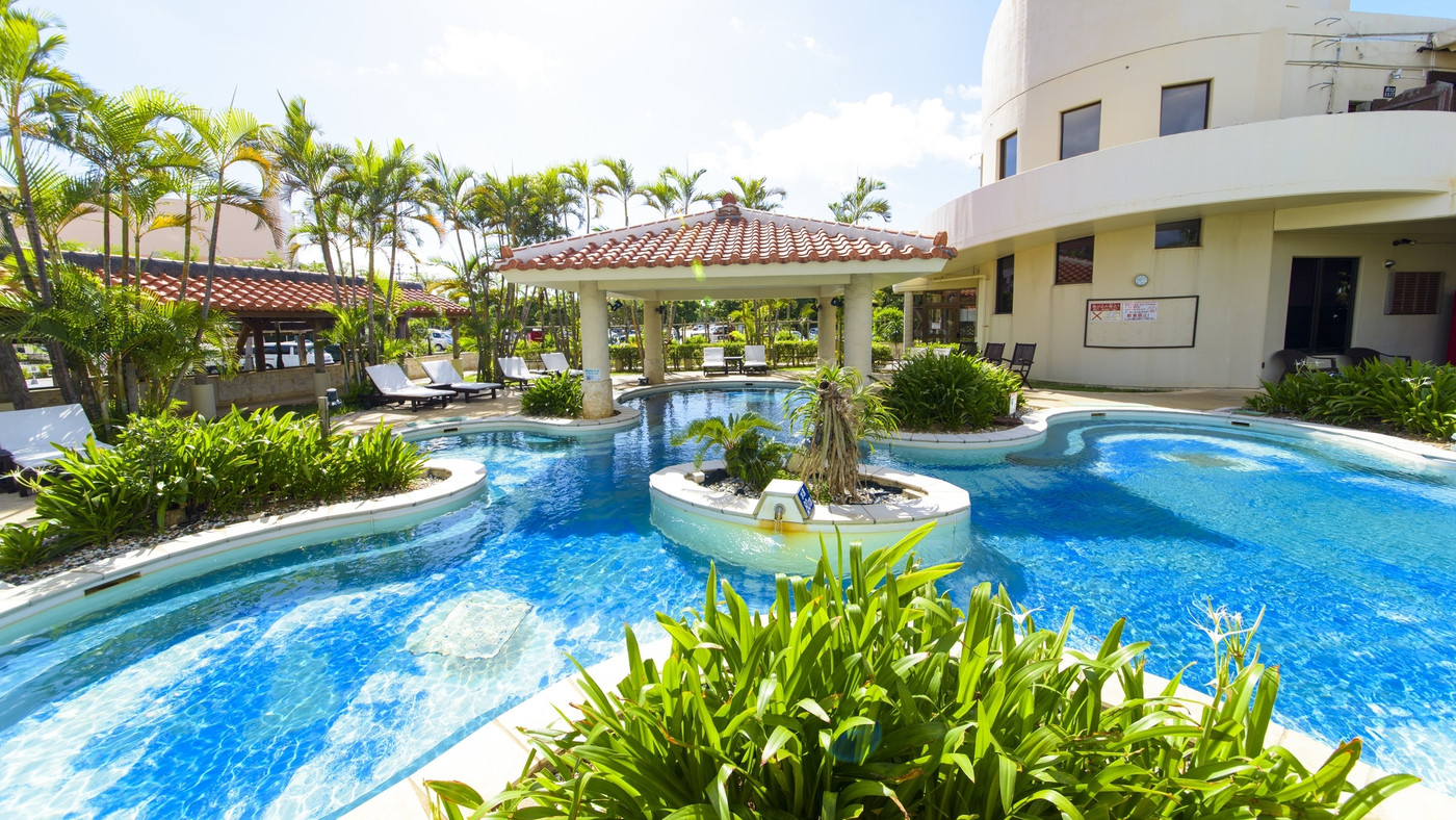 シティリゾート内の高層ホテル！ほっこり天然温泉プールを楽しもう3657572