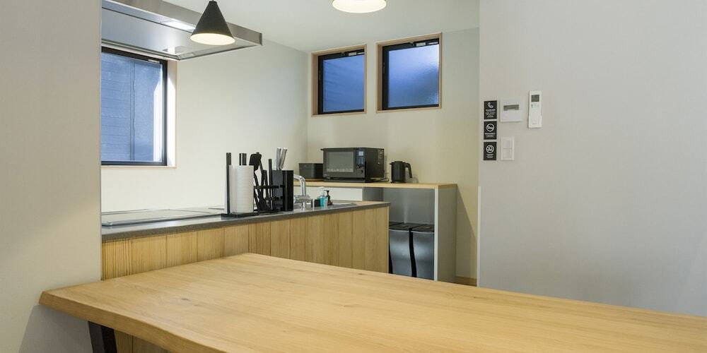 客室内のダイニングエリア