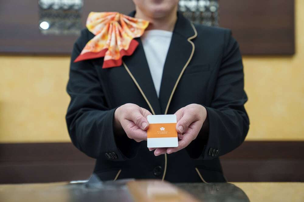 フロント