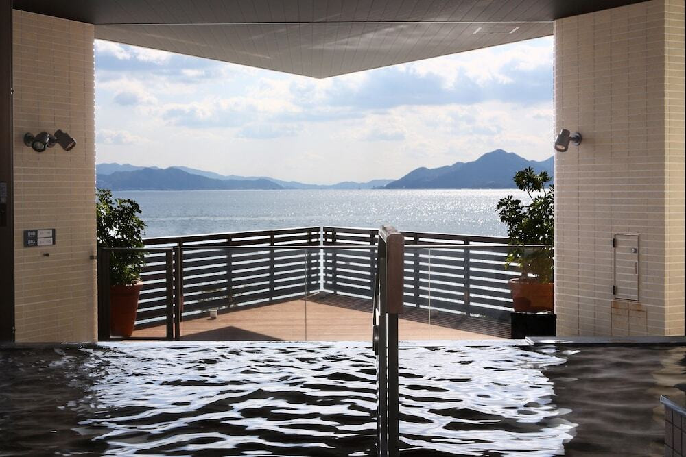 広島温泉「瀬戸の湯」 展望露天風呂
