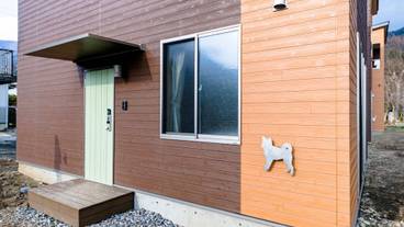 施設の入り口 / 4