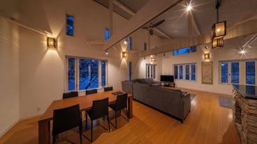 客室内のダイニングエリア / 12