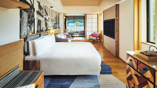 プレミアム ルーム キングベッド 1 台 リバービュー コーナー (Private Hot Spring)