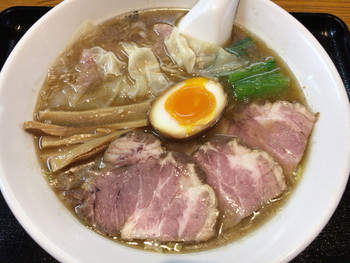 「中華そば 一颯」 料理 74249912 いぶきそば（小）＠850円（税込）　※煮玉子、チャーシュー、ワンタン入