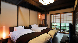 町家一棟貸し (ベッド+布団)