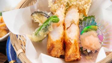 食事・飲み物 / 16