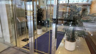 内部エントランス / 3