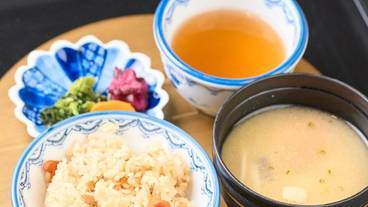 食事・飲み物 / 6