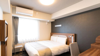 スタンダード ルーム クイーンベッド 1 台 禁煙