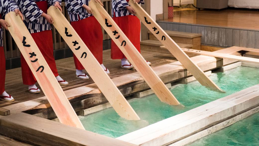 草津温泉名物「湯もみ」 / 4