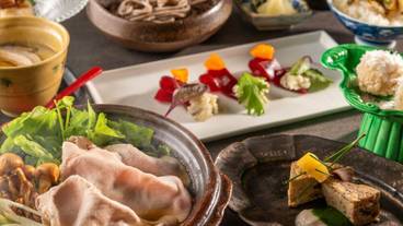 食事・飲み物 / 4