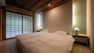 [井筒楼 参番]次の間付1階和室･ベッドルーム 禁煙