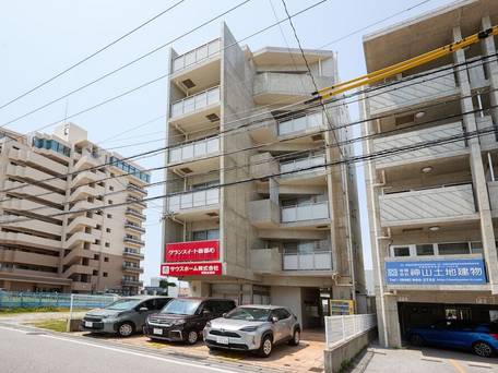 グランスイート 新都心 / 1