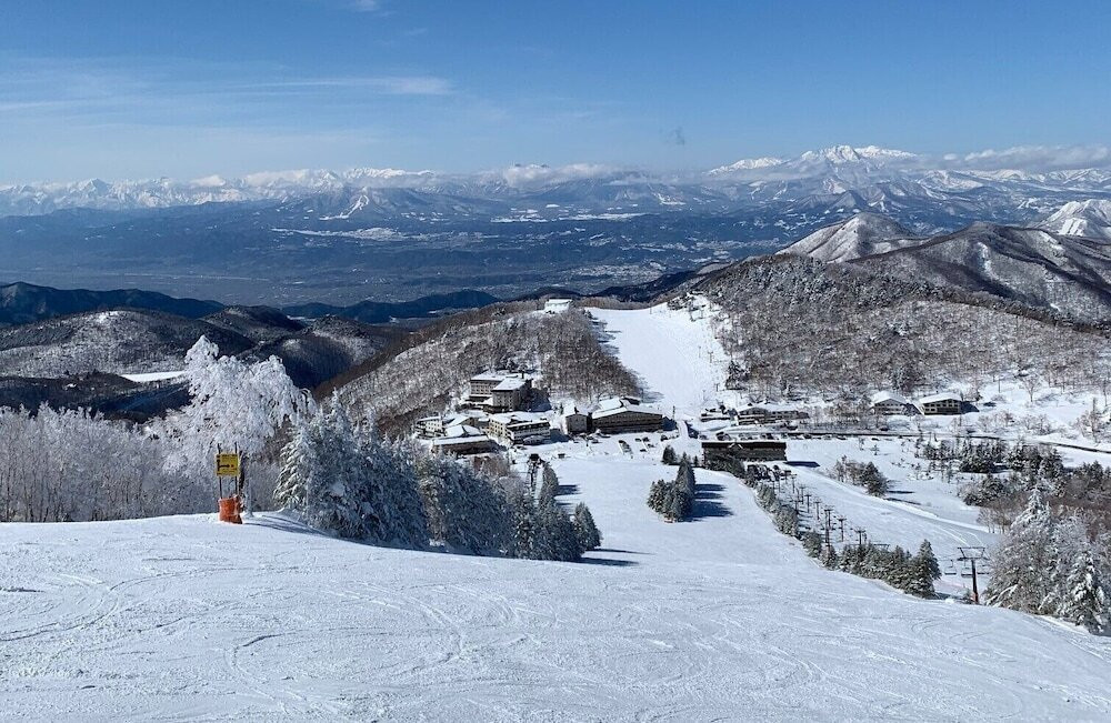 スノー スポーツとスキー