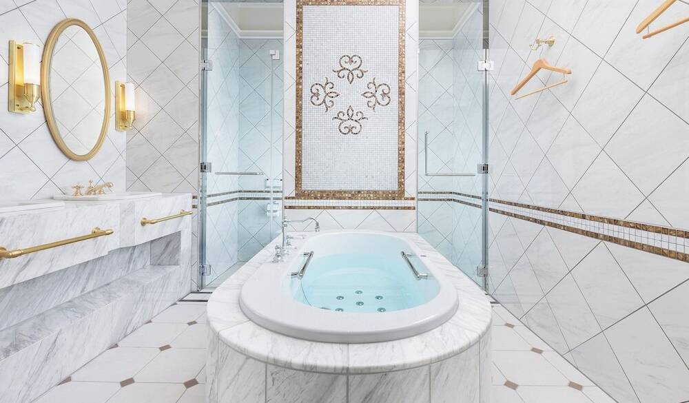 スイート　バスルーム / 1