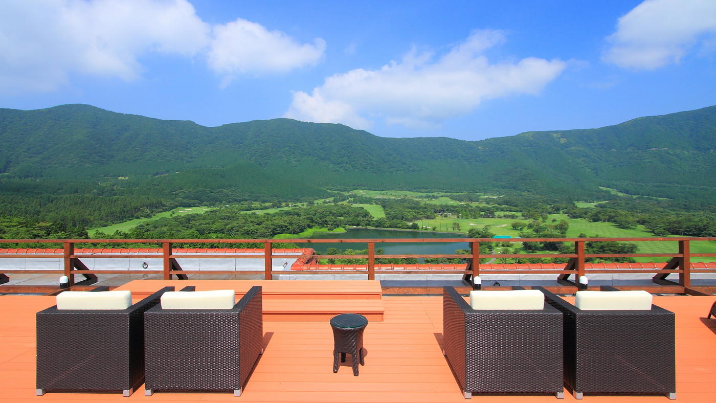 天空に浮かぶテラスで足湯を楽しもう♪3914896