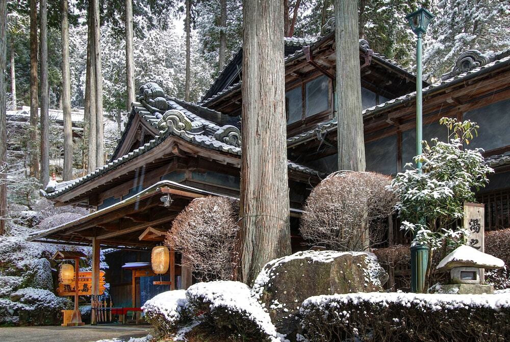 3．広大な庭園に佇む文化財でしっぽり大人旅「湯之島館」3932820