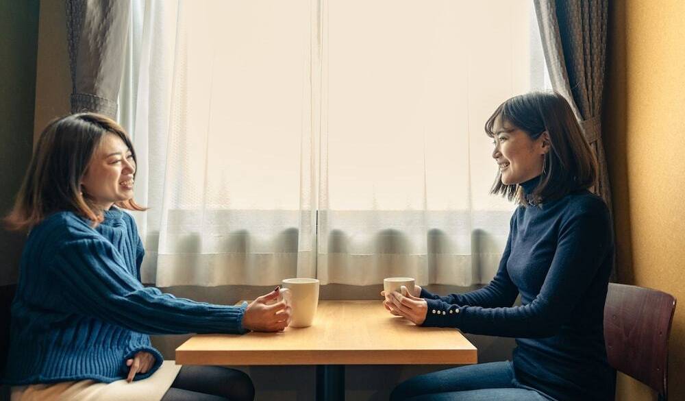 客室テーブル / 4