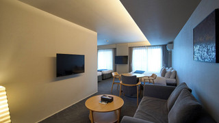 ラグジュアリー 4 人部屋