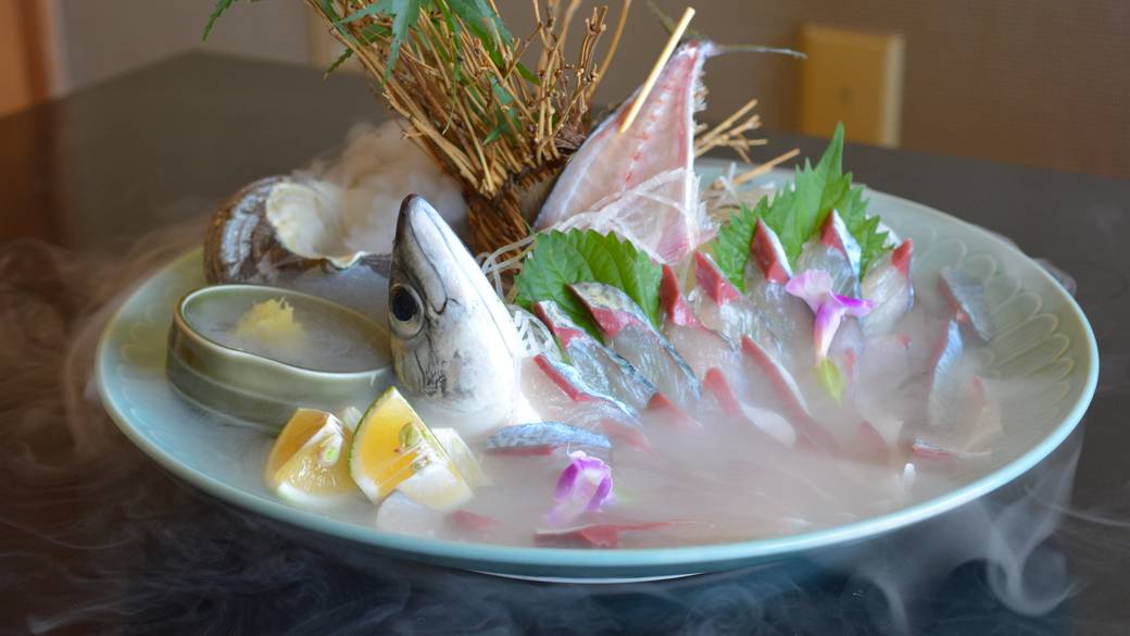 大分名物　関サバ、関アジ / 1