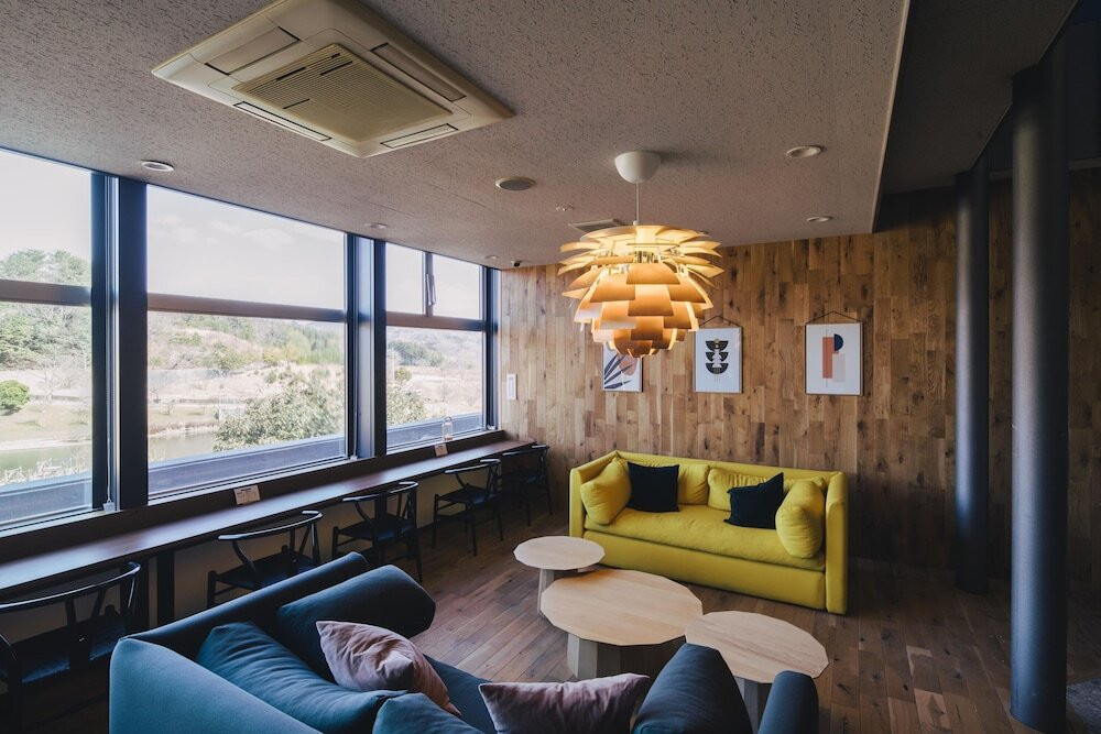 ロビーラウンジ