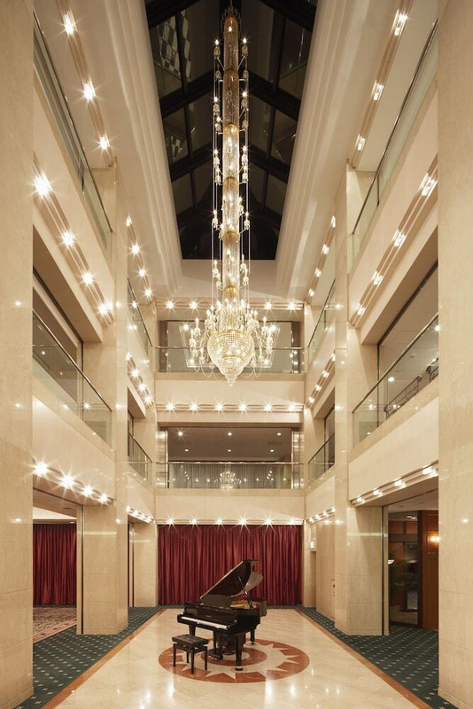 ロビーラウンジ