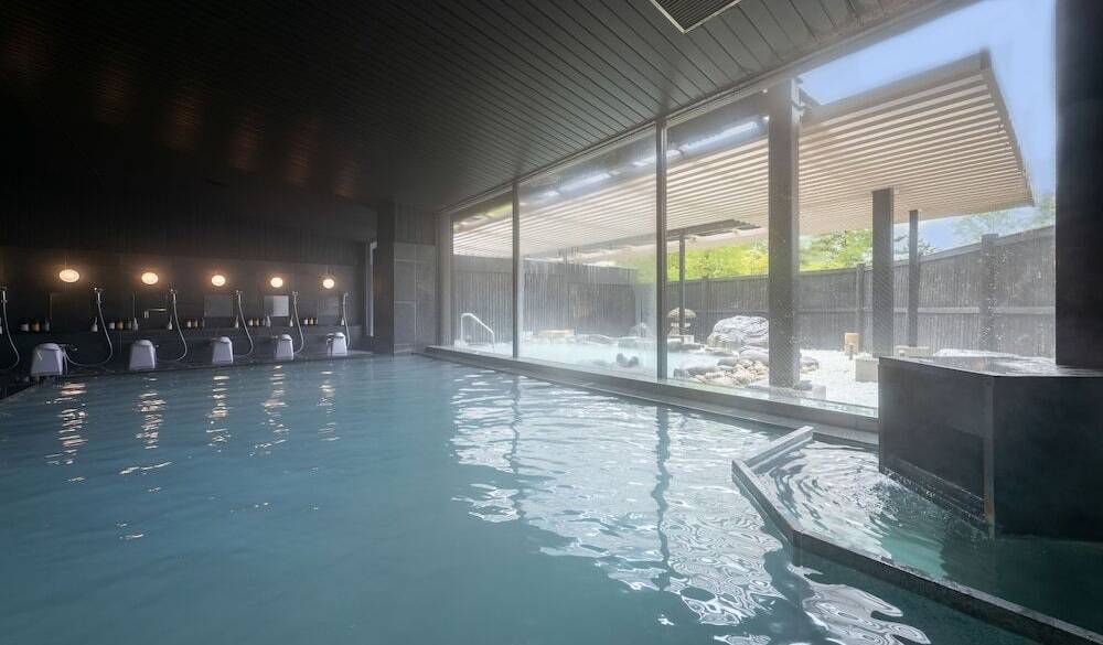 男湯 大浴場 / 2