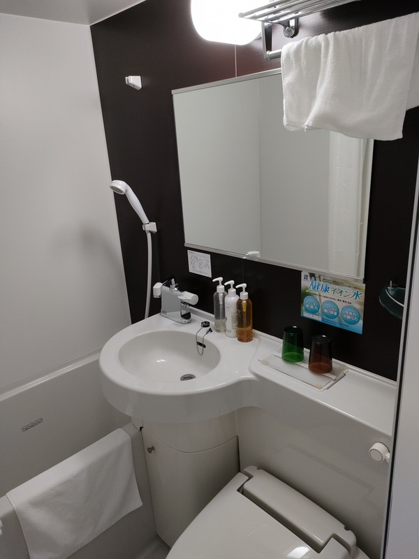 バスタブは大浴場を利用したため使わず。