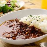 お財布の救世主！梅田でほぼワンコインのランチが食べられる店5選
