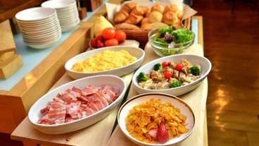 朝食ビュッフェ / 9