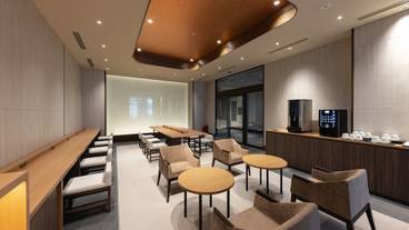 ホテルのラウンジ / 2