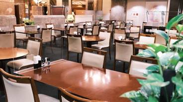 朝食スペース / 9