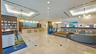 ホテルのフロント / 1