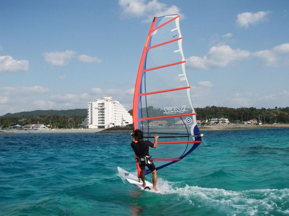 アクティビティ ウィンドサーフィン