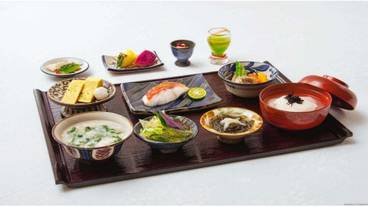 食事・飲み物 / 1