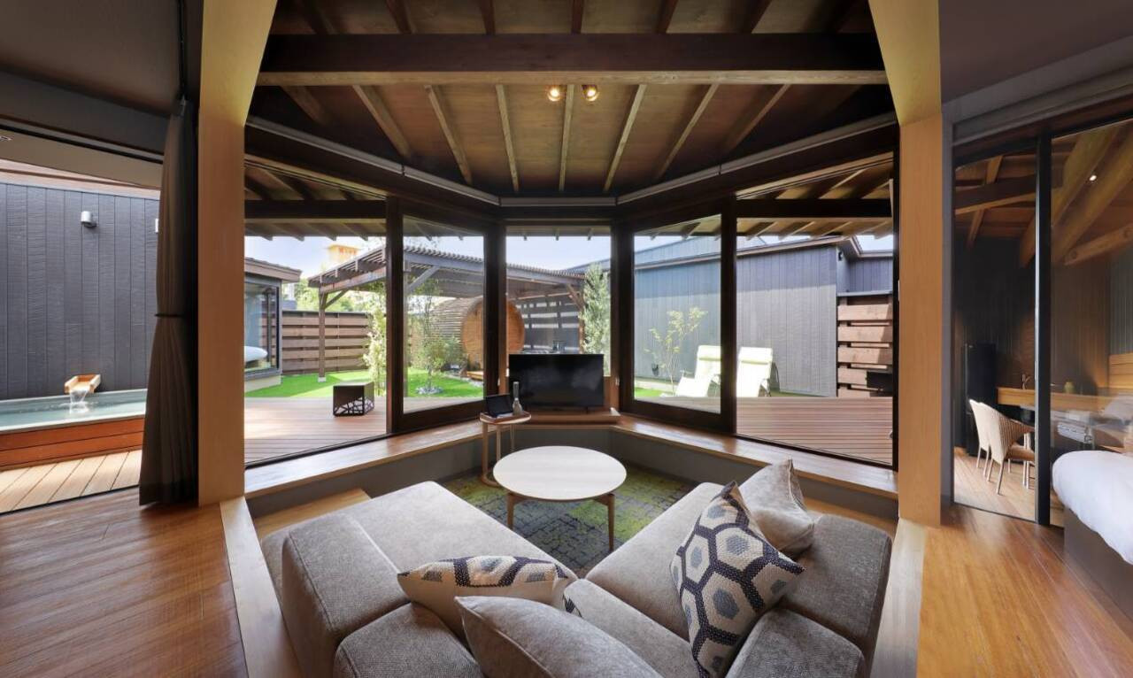 バレルサウナ＆館山温泉露天風呂付きのリッチなヴィラで贅沢な大人時間を4756337