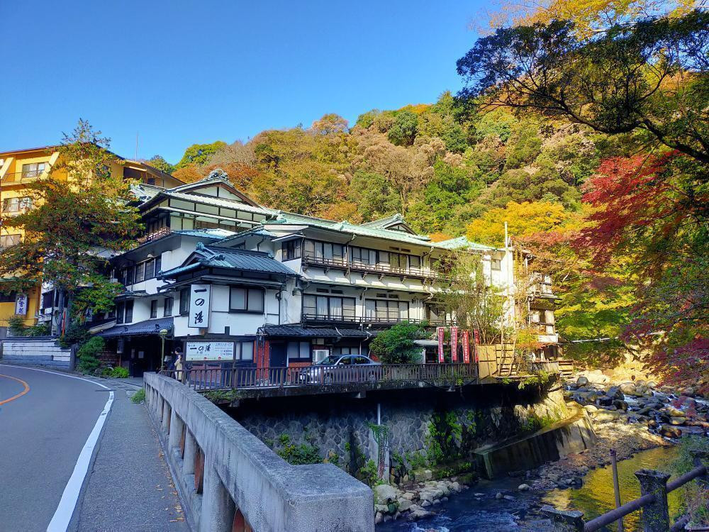 ホテルの送迎もありましたが、箱根湯本駅からあえて歩いて箱根の雰囲気を楽しみました♪