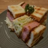 ペリカンカフェ（ペリカンカフェ）