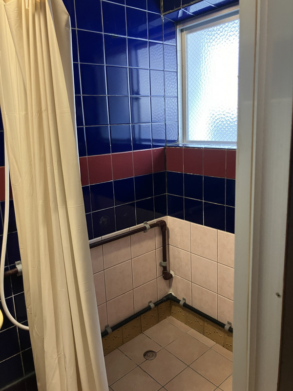 沖縄にはよくあるシャワーのみ