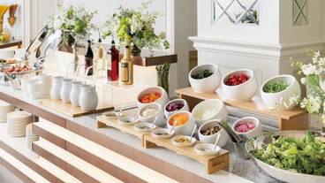 充実のサラダコーナー / 8