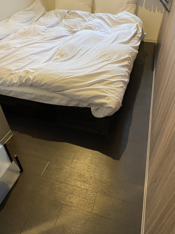 個室。狭い3畳ぐらい?ドミトリーに疲れたらオススメ