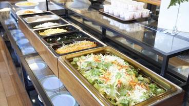 朝食ビュッフェ / 11