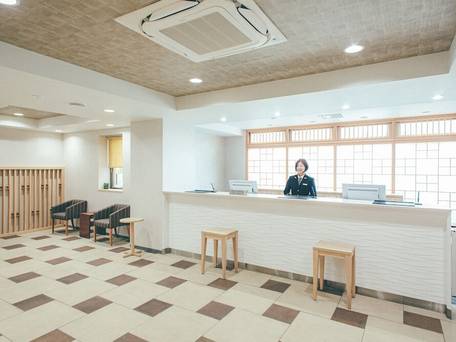 くれたけインプレミアム大垣駅前 / 2