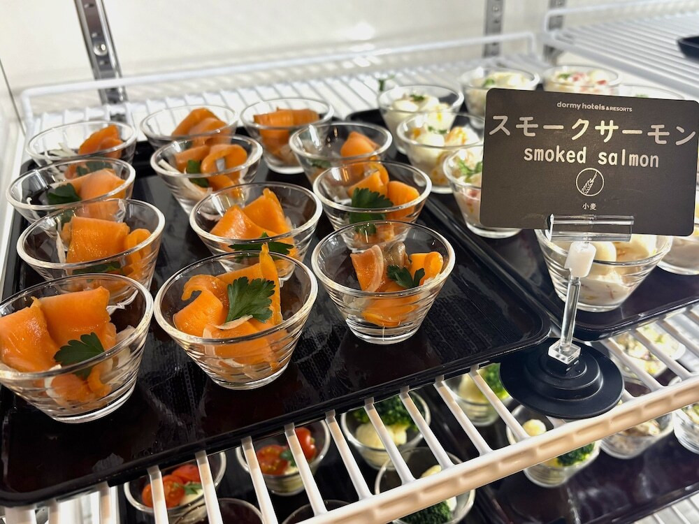 朝食