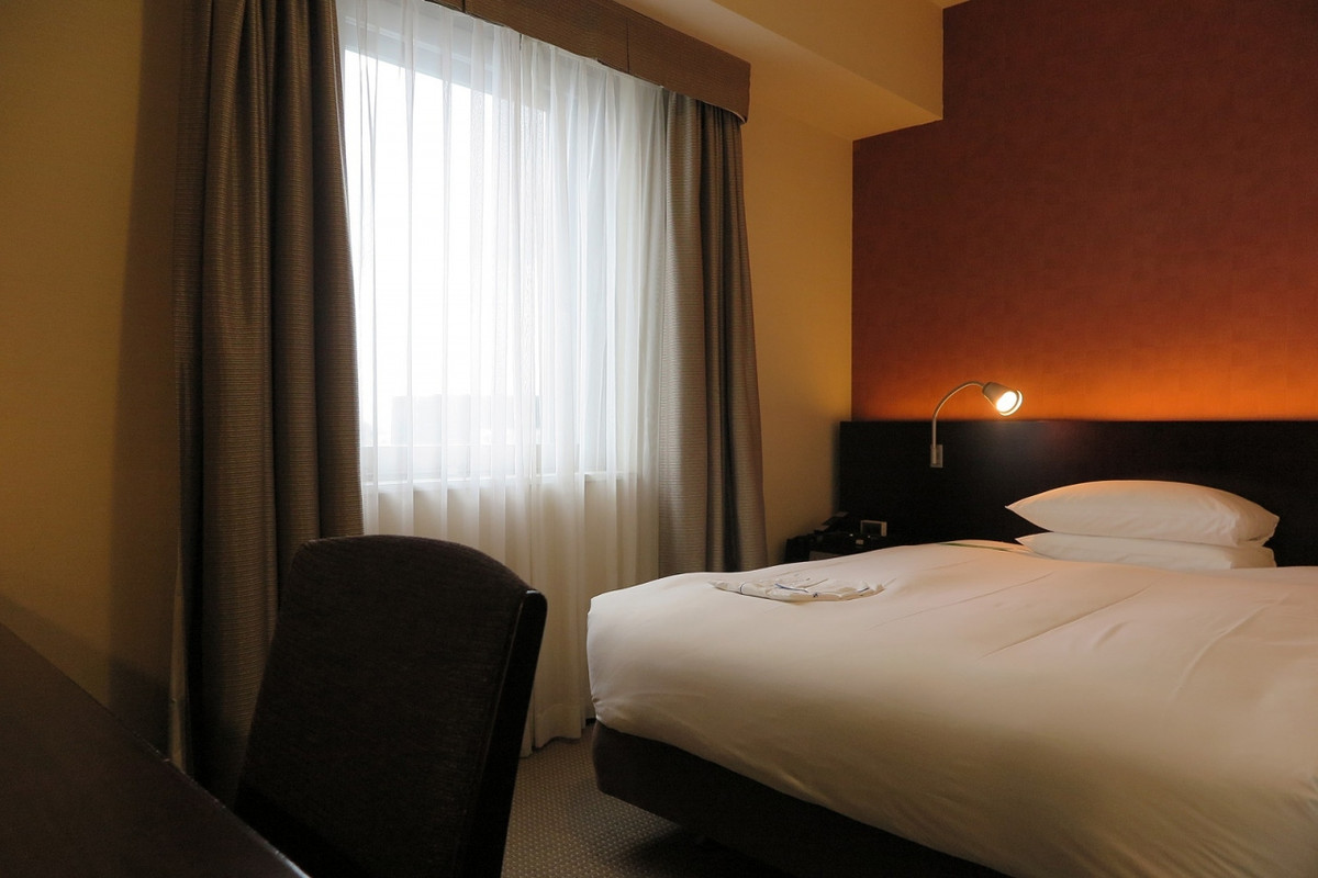 さてシングルルームの客室は…