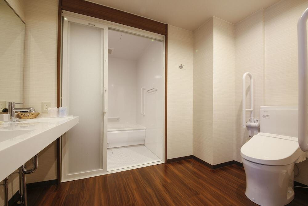 南館_きらら_洋室トリプル_バス・トイレ